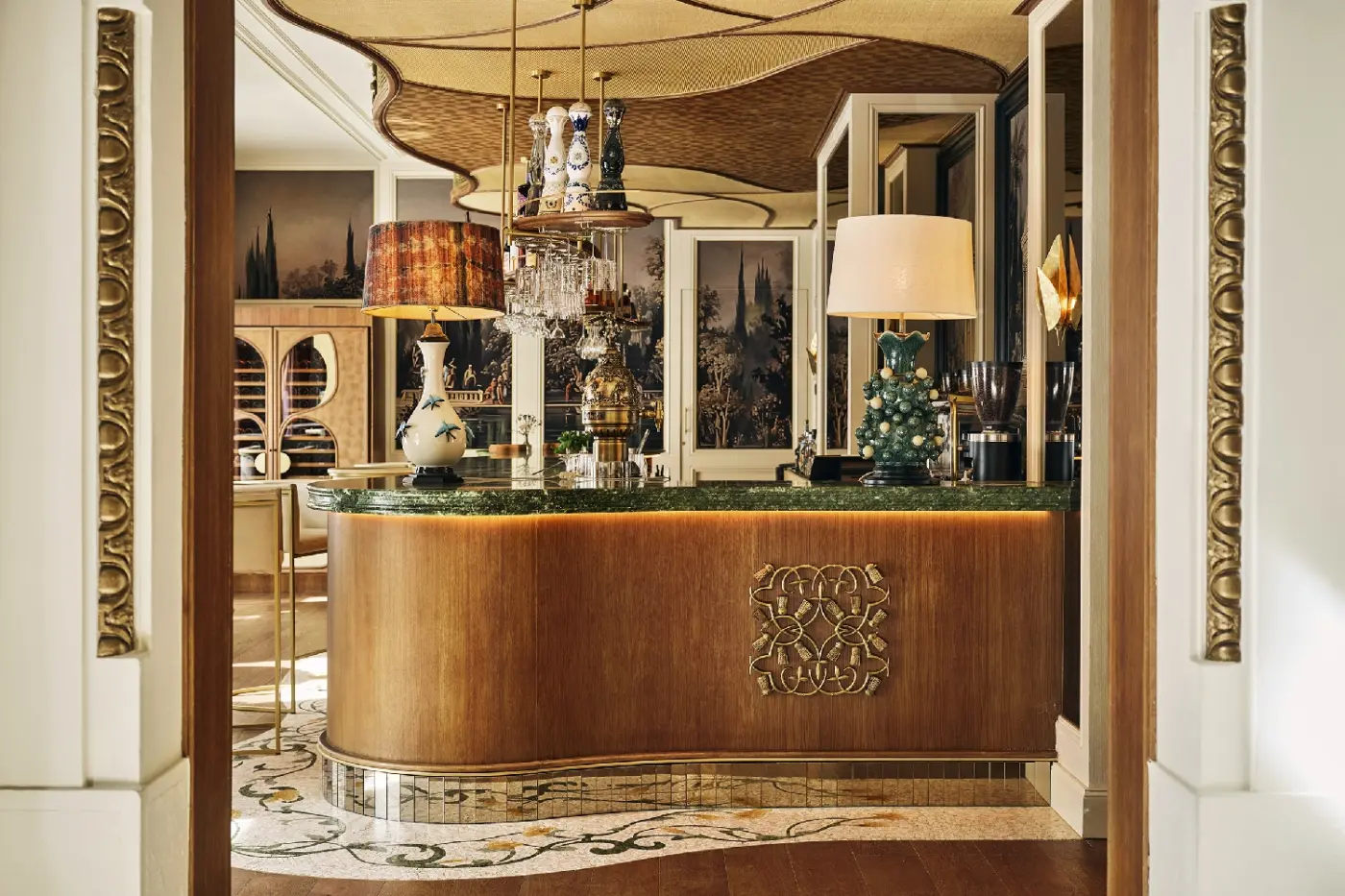 Metropolis Hotel & Club
