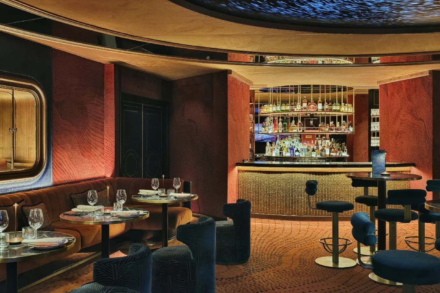 Metropolis Hotel & Club