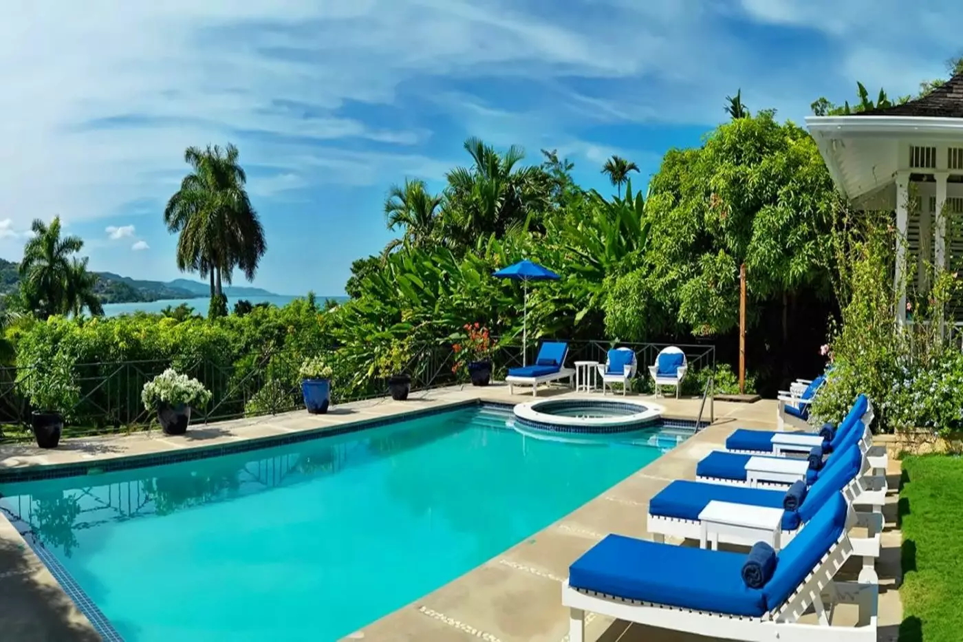 Round Hill Hotel & Villas