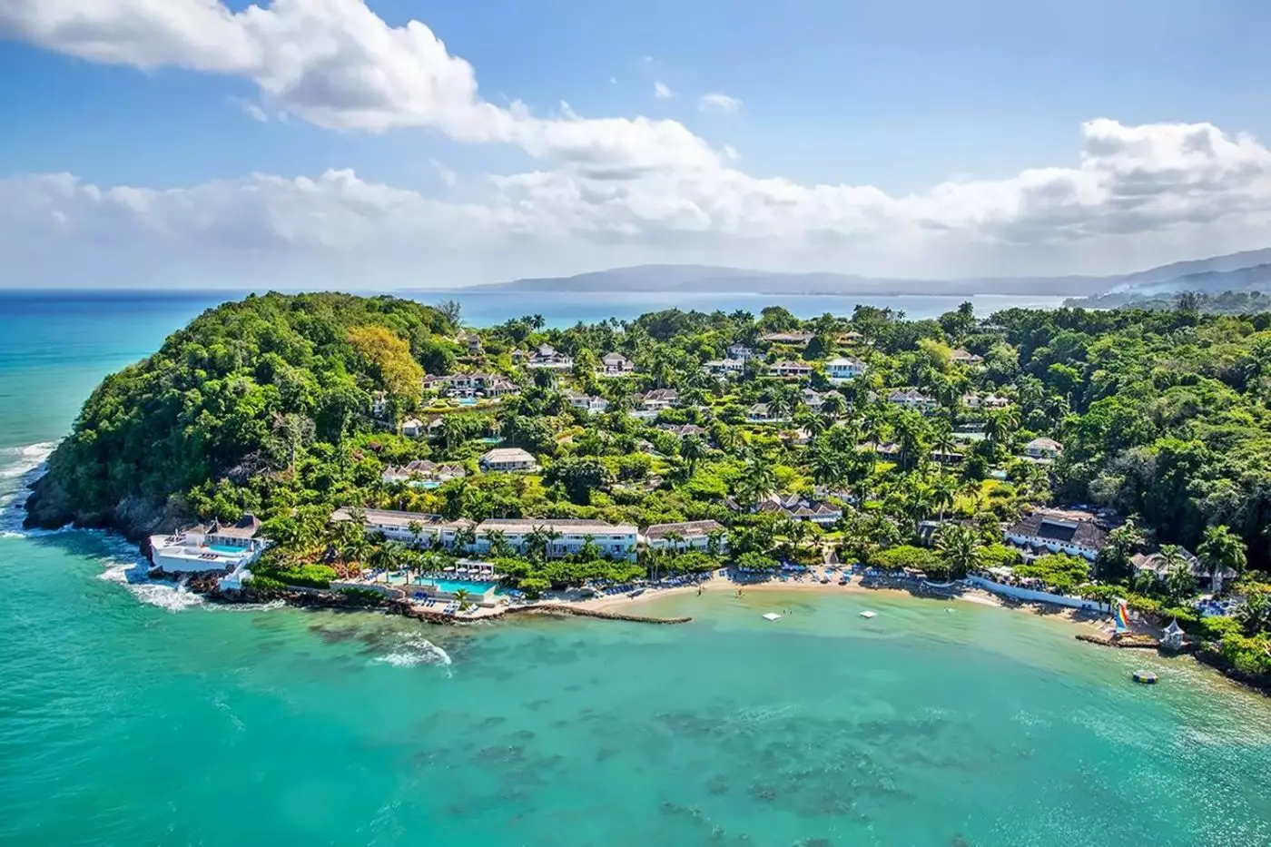 Round Hill Hotel & Villas