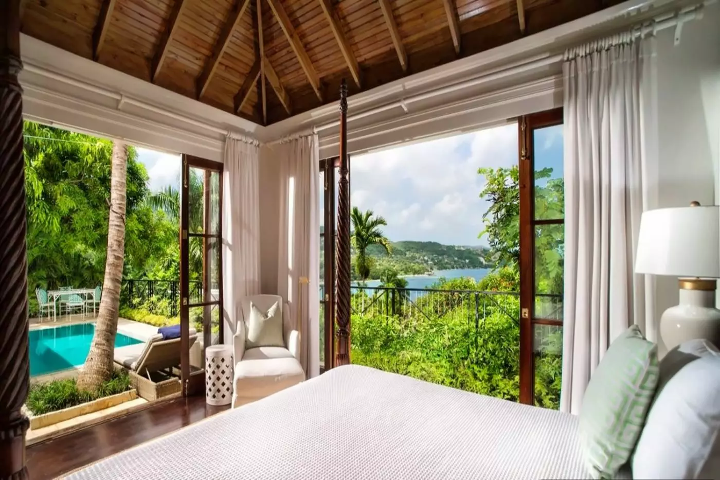 Round Hill Hotel & Villas