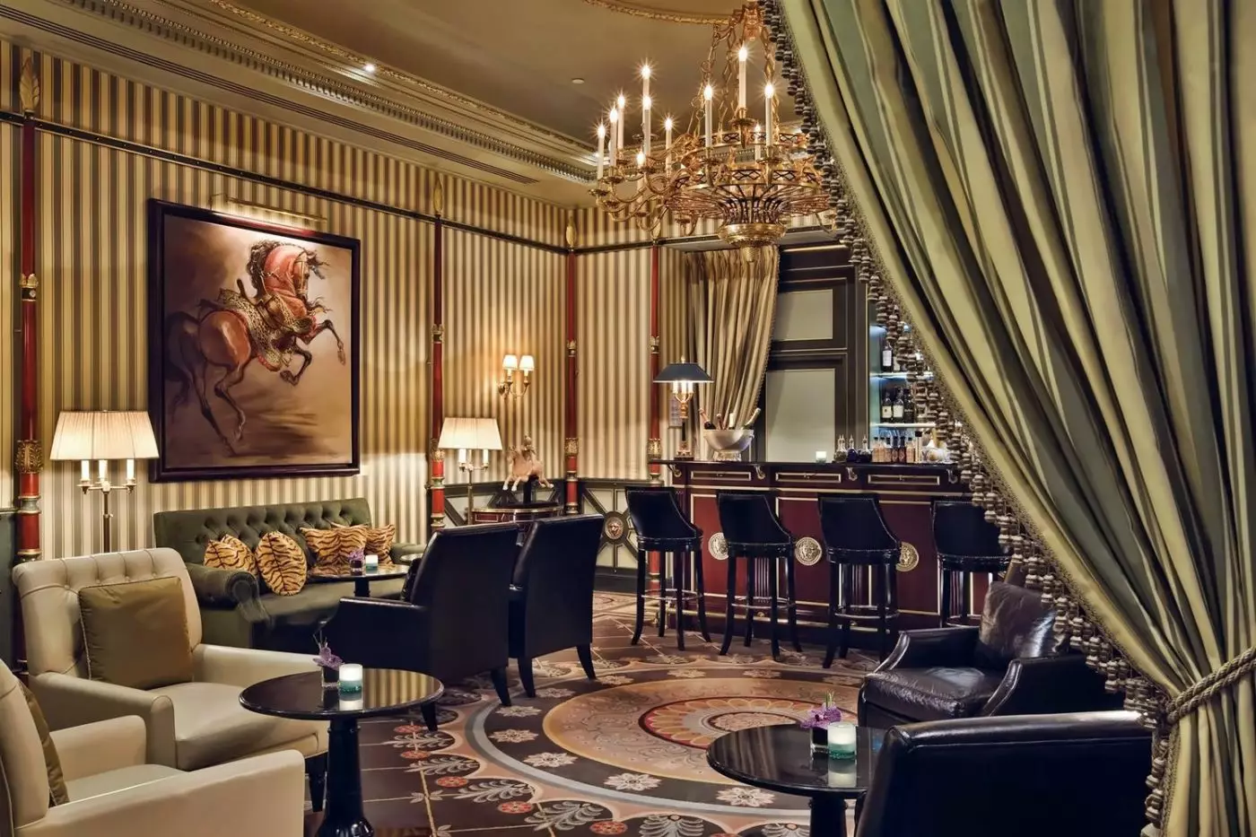 Shangri La Paris