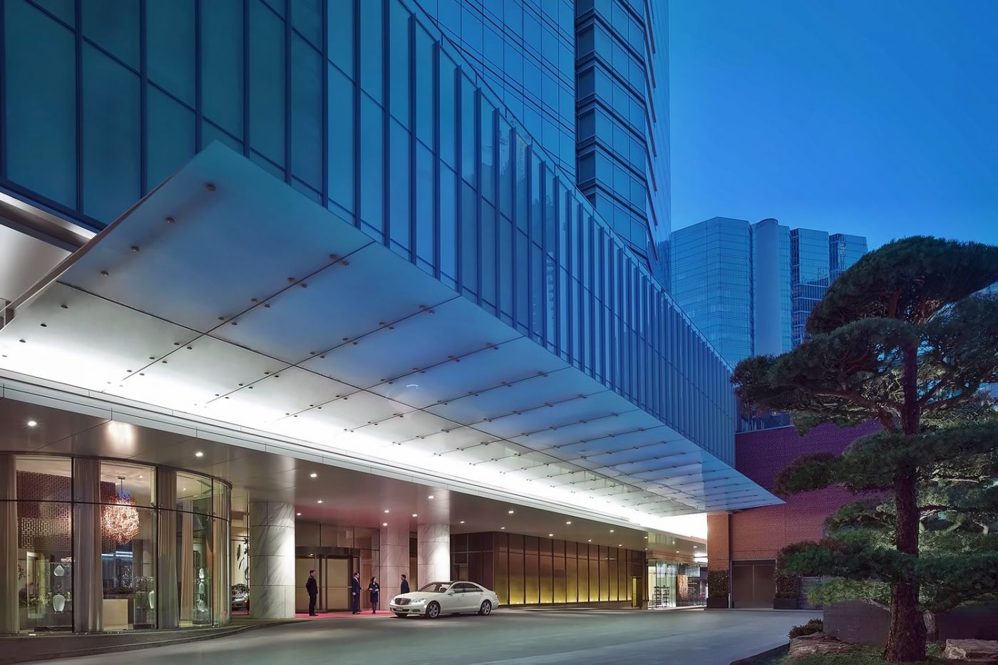 Shangri La Toronto