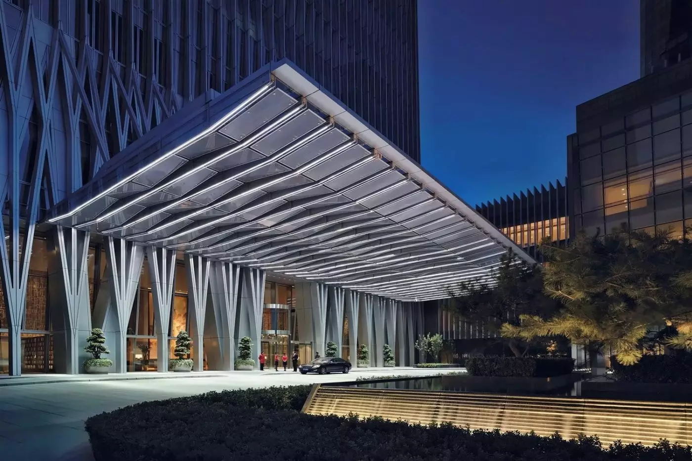 Shangri La China World Summit Wing