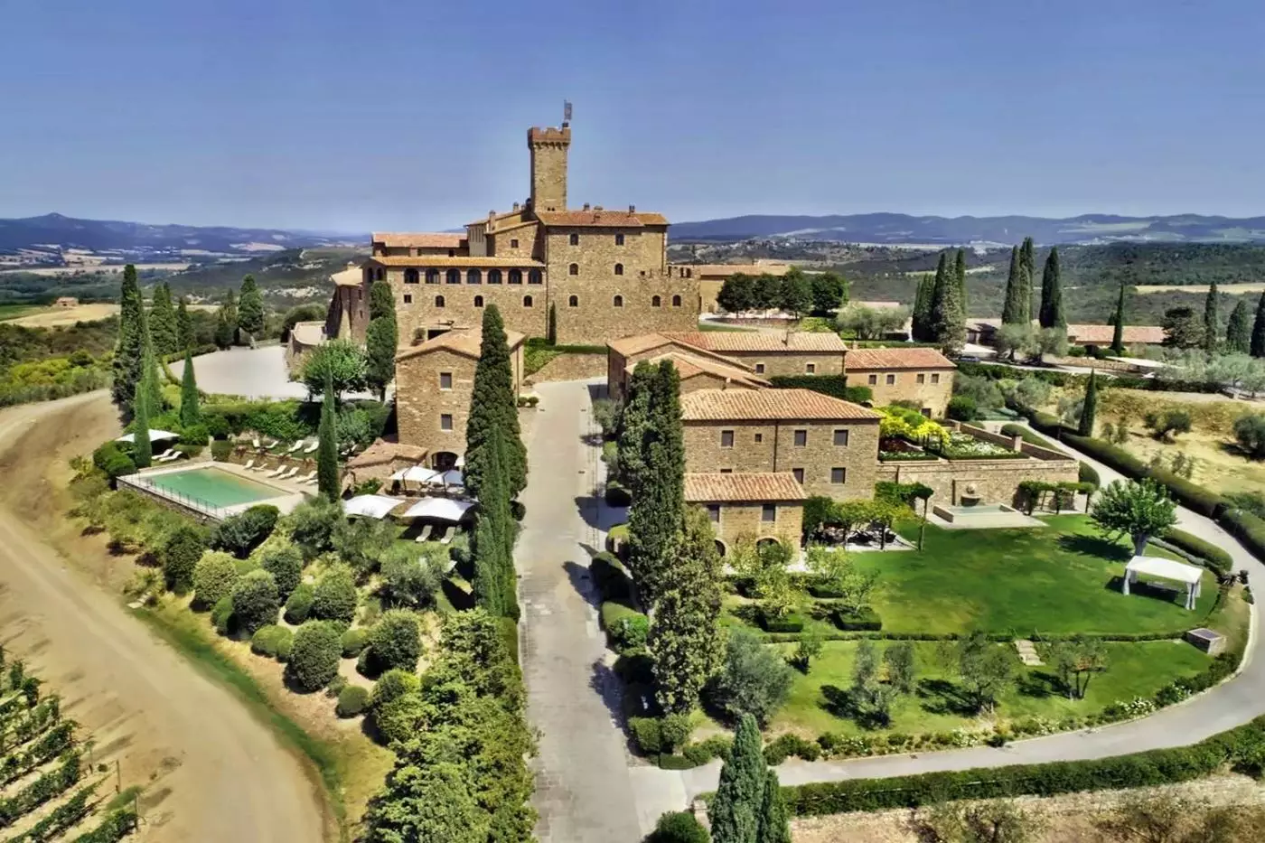 Castello Banfi Il Borgo