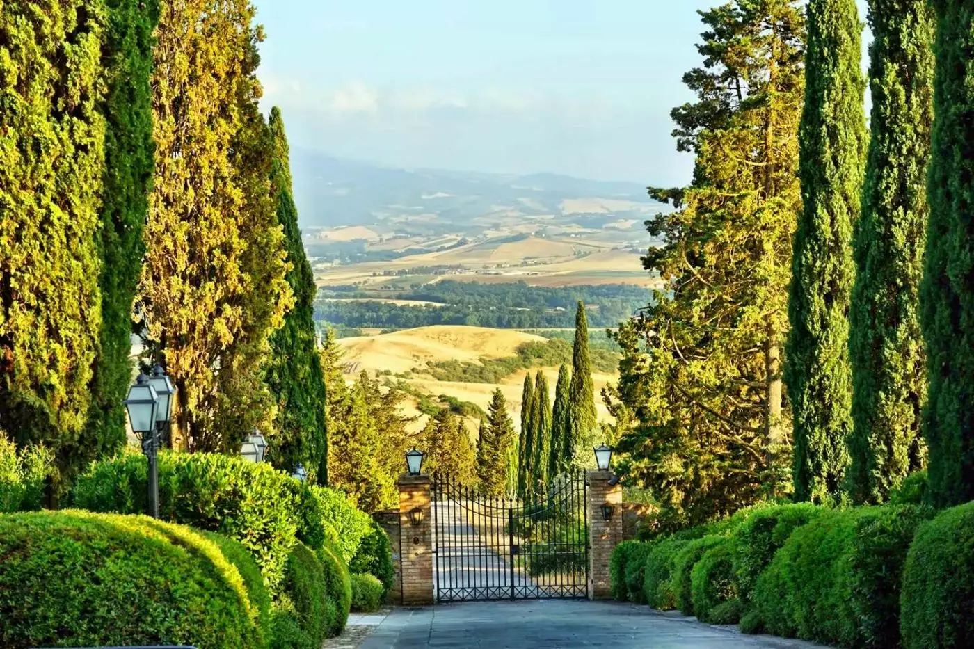 Castello Banfi Il Borgo