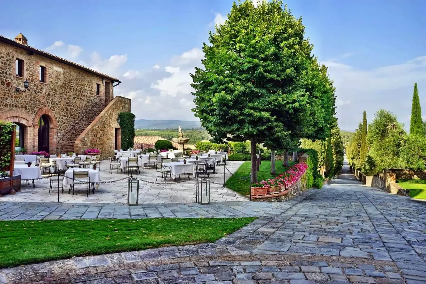 Castello Banfi Il Borgo