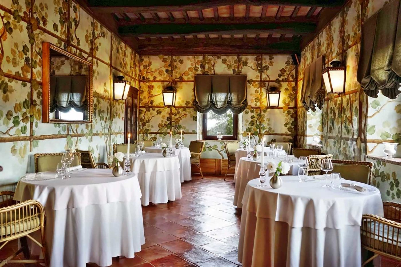 Castello Banfi Il Borgo