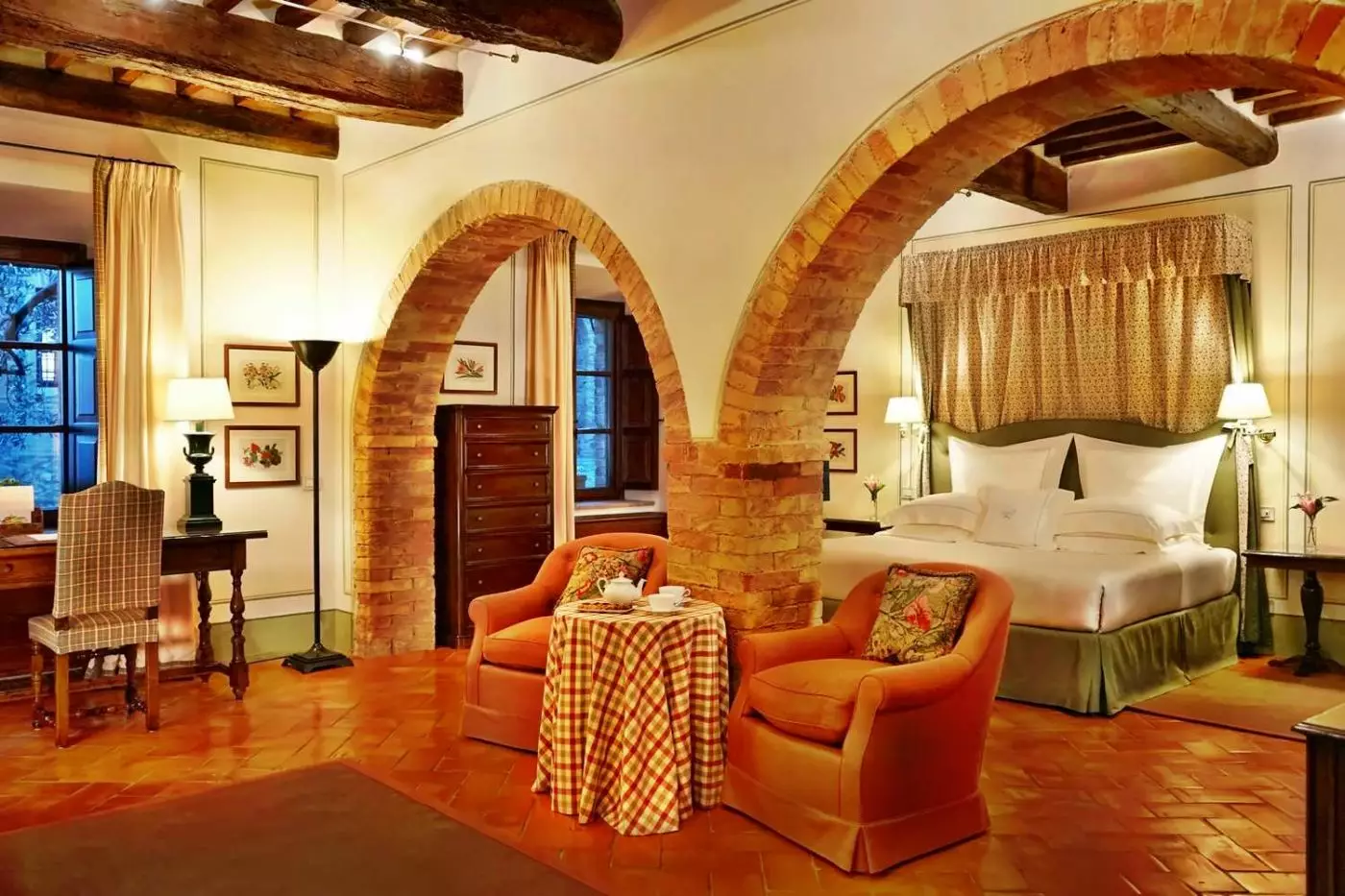 Castello Banfi Il Borgo