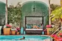 Thumbnail Beverly Wilshire, A Four Seasons Hotel