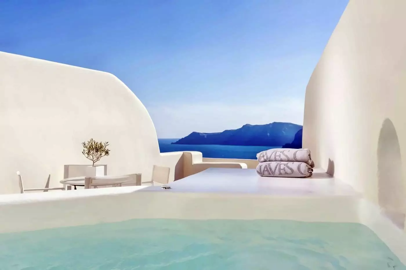 Canaves Oia Suites