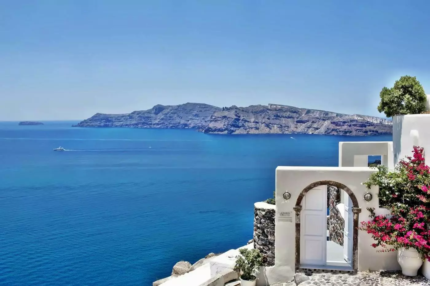 Canaves Oia Suites