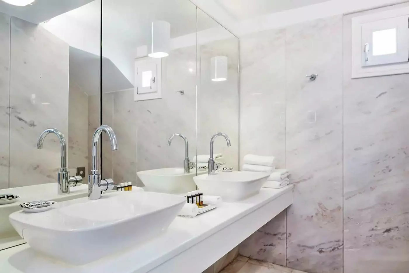 Canaves Oia Suites
