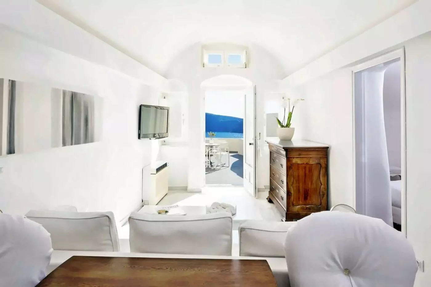 Canaves Oia Suites