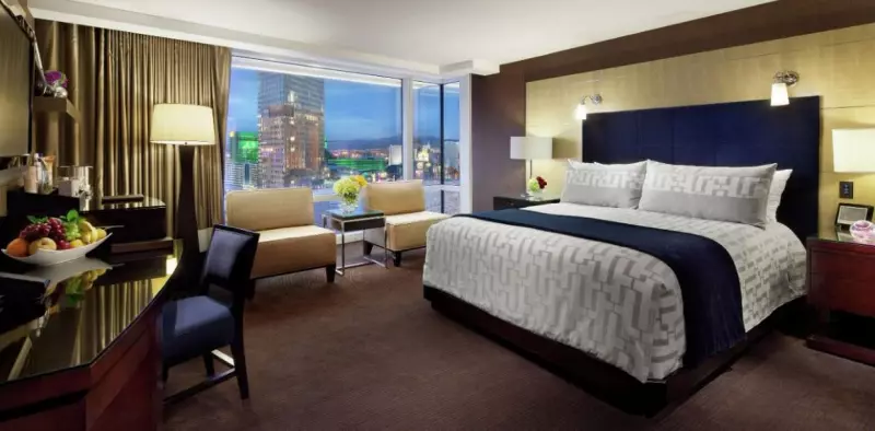 Deluxe Strip View Room