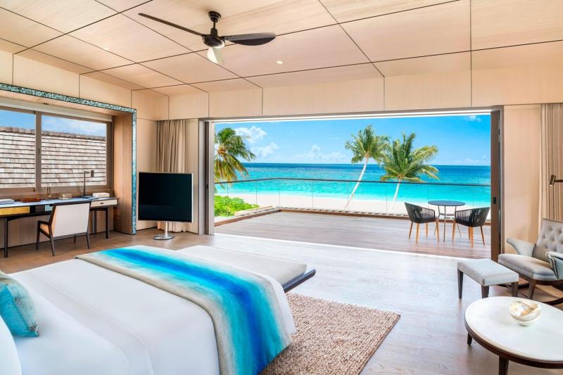 3 Bedroom Caroline Astor Estate Beachfront Pool Villa