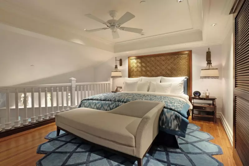 Premium Mezzanine Club Room