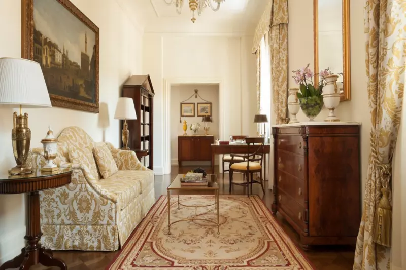 Deluxe Executive Suite