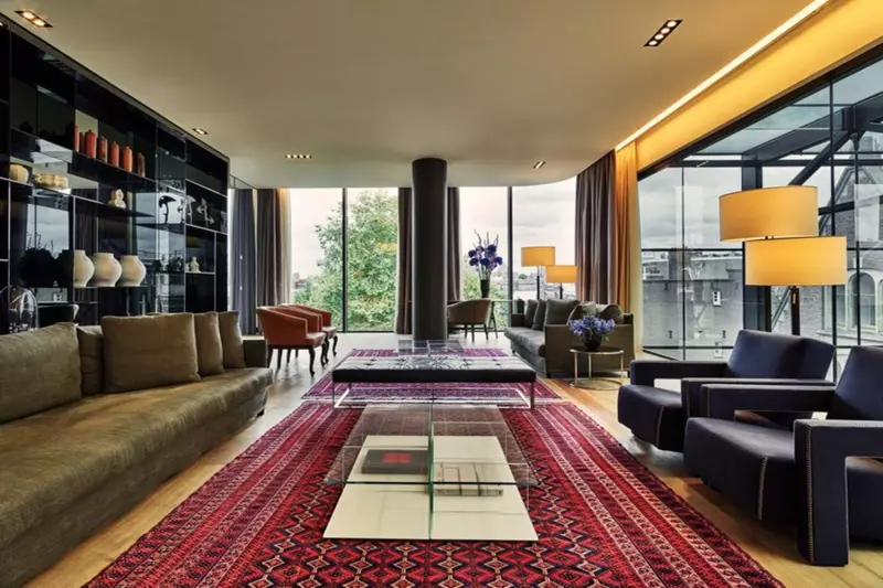 Penthouse Suite