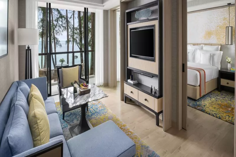 Club Beachside Ocean View Suite
