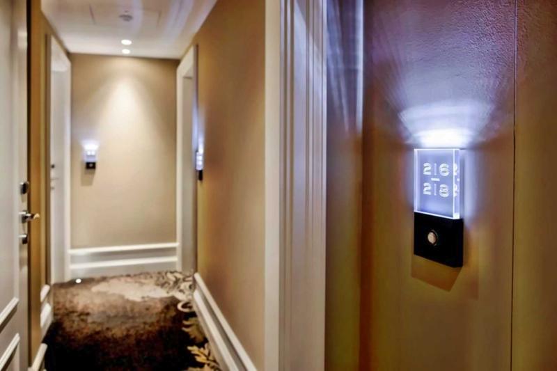 3 Bedroom Family Room 