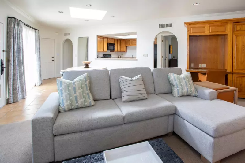 2 Bedroom Luxury Corner Suite