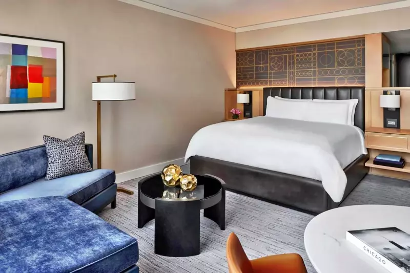 Lake View Room