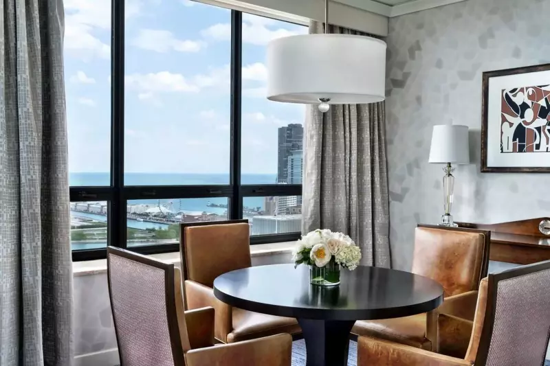 Lakeside Club Suite