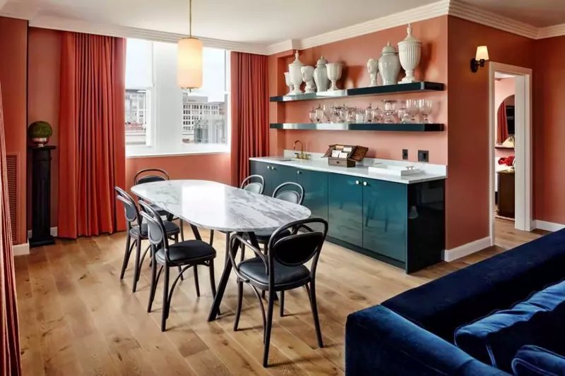 Gallery Suite 