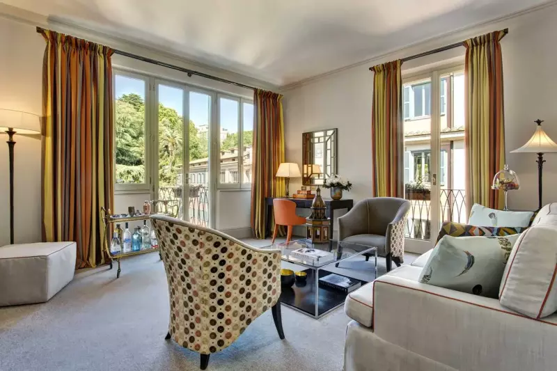 Vaselli Suite