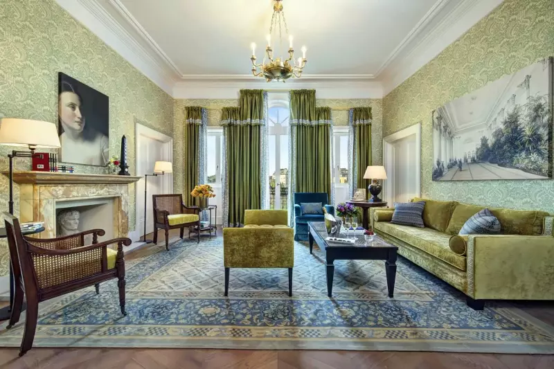 De La Ville Suite