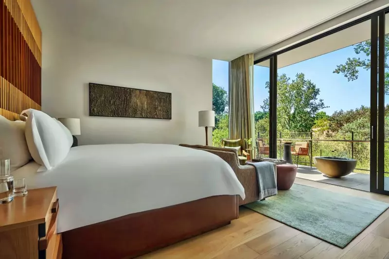 Mountain View Room