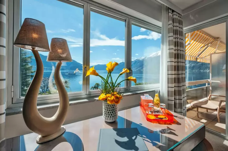 Panorama Lake View Balcony Room