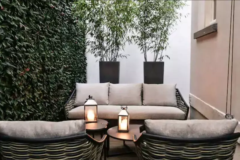 Grand Premier Patio Room