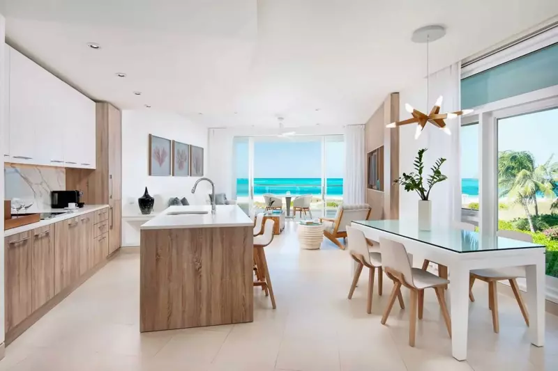 3 Bedroom Beach Level Oceanfront Terrace Suite