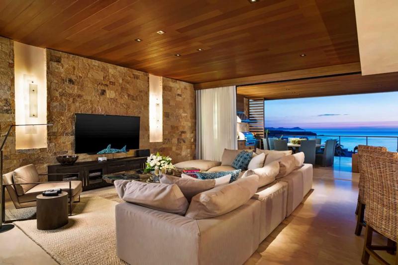 4 Bedroom Sky Pool Villa