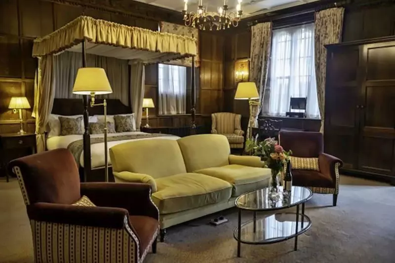 Open Plan Suite