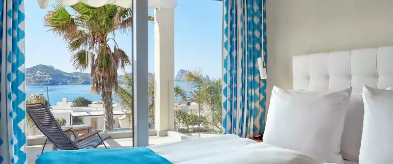 2 Bedroom Laguna Infinity Suite