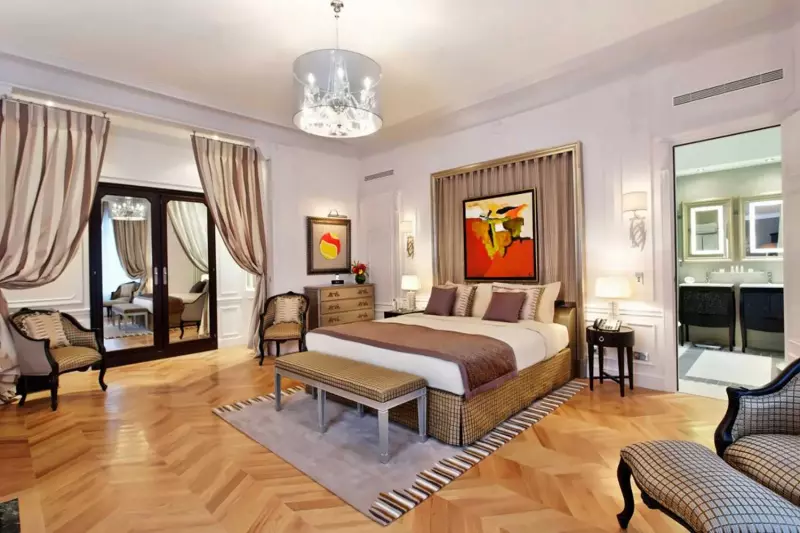 Prestige Suite