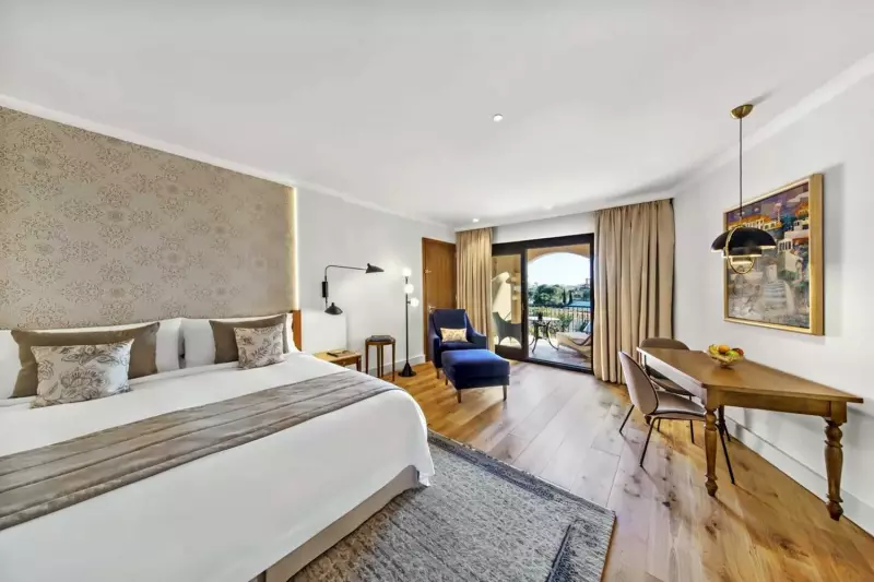 Deluxe Sea View Room