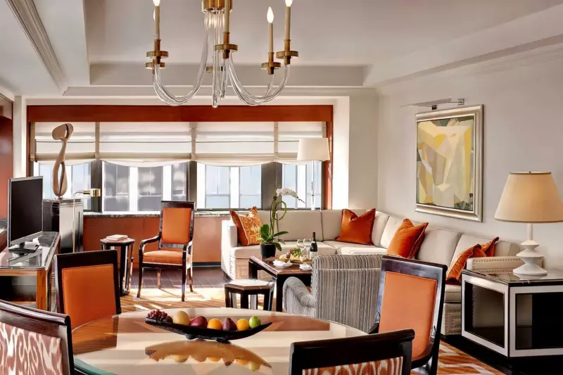 Corner Pantry Suite