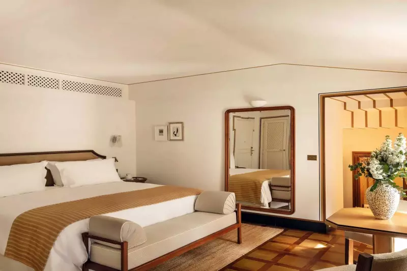 Junior Village View Suite 