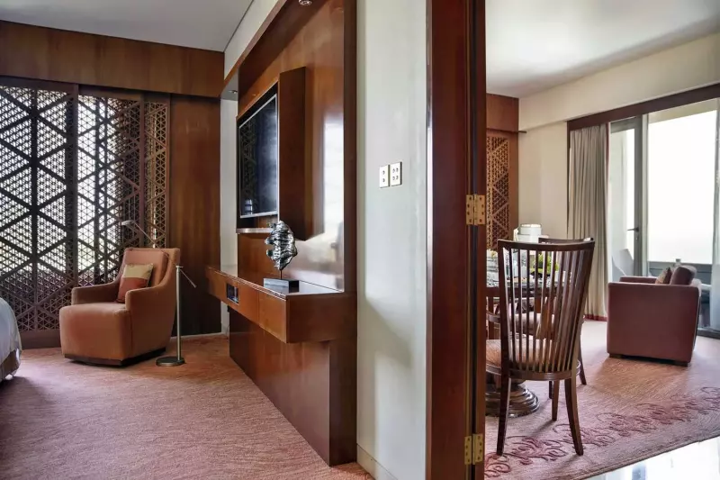 Deluxe Suite