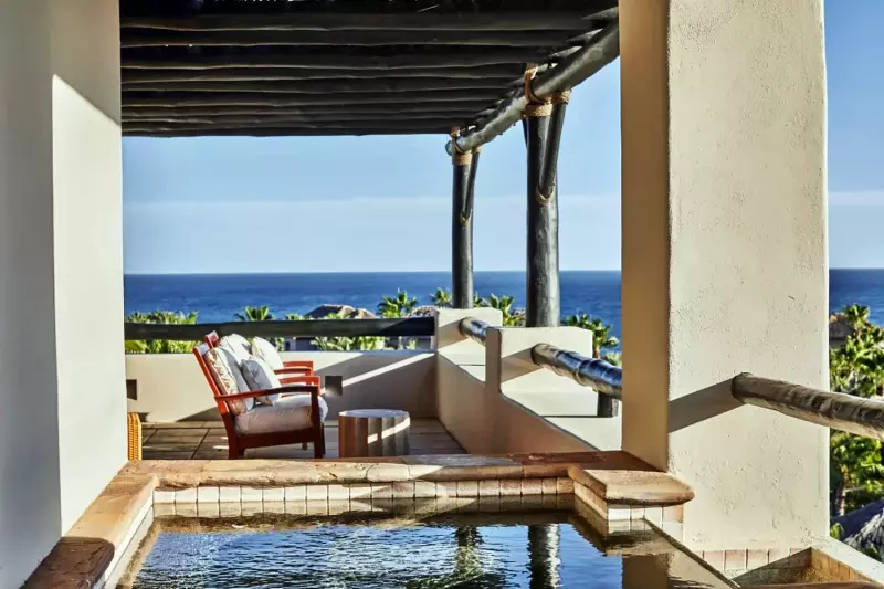 4 Bedroom Ocean View Deluxe Hot Tub Villa