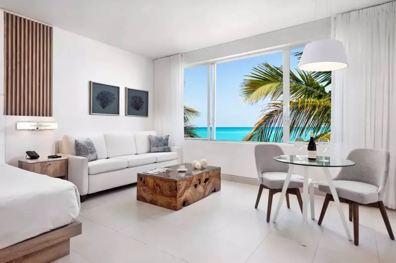Oceanfront Grand Studio