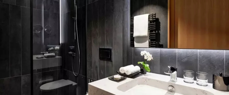 Boutique Room 