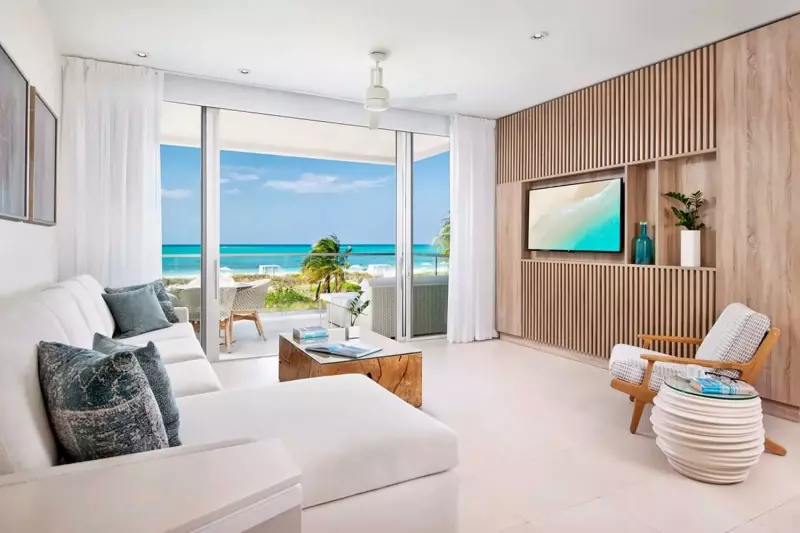 2 Bedroom Oceanfront Grand Suite