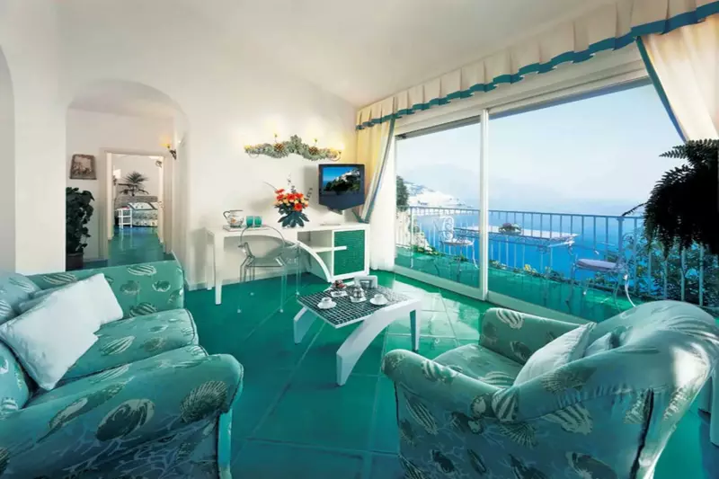 Honeymoon Suite
