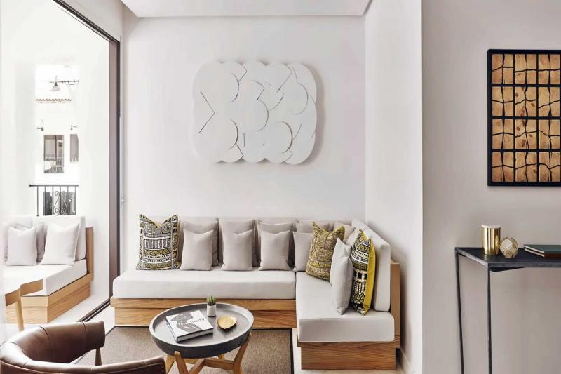 Deluxe Suite 
