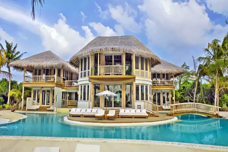 4 Bedroom Island Slide Reserve